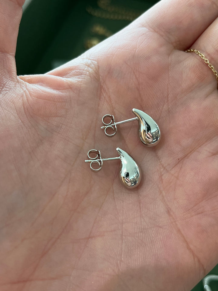 14K 15mm White Gold mini Drops