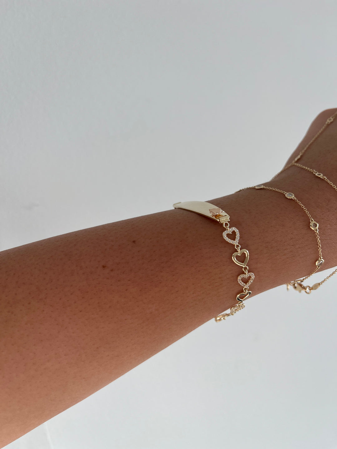 ID Bracelet + Corazones 14K